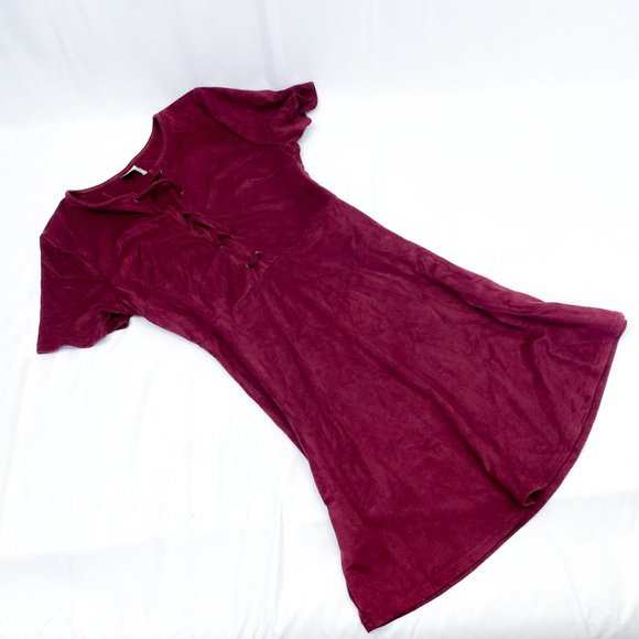 Womens Burgundy Dress Anthropologie Style PAPER CRANE Brand Plunge Velvet Feel - Picture 3 of 12